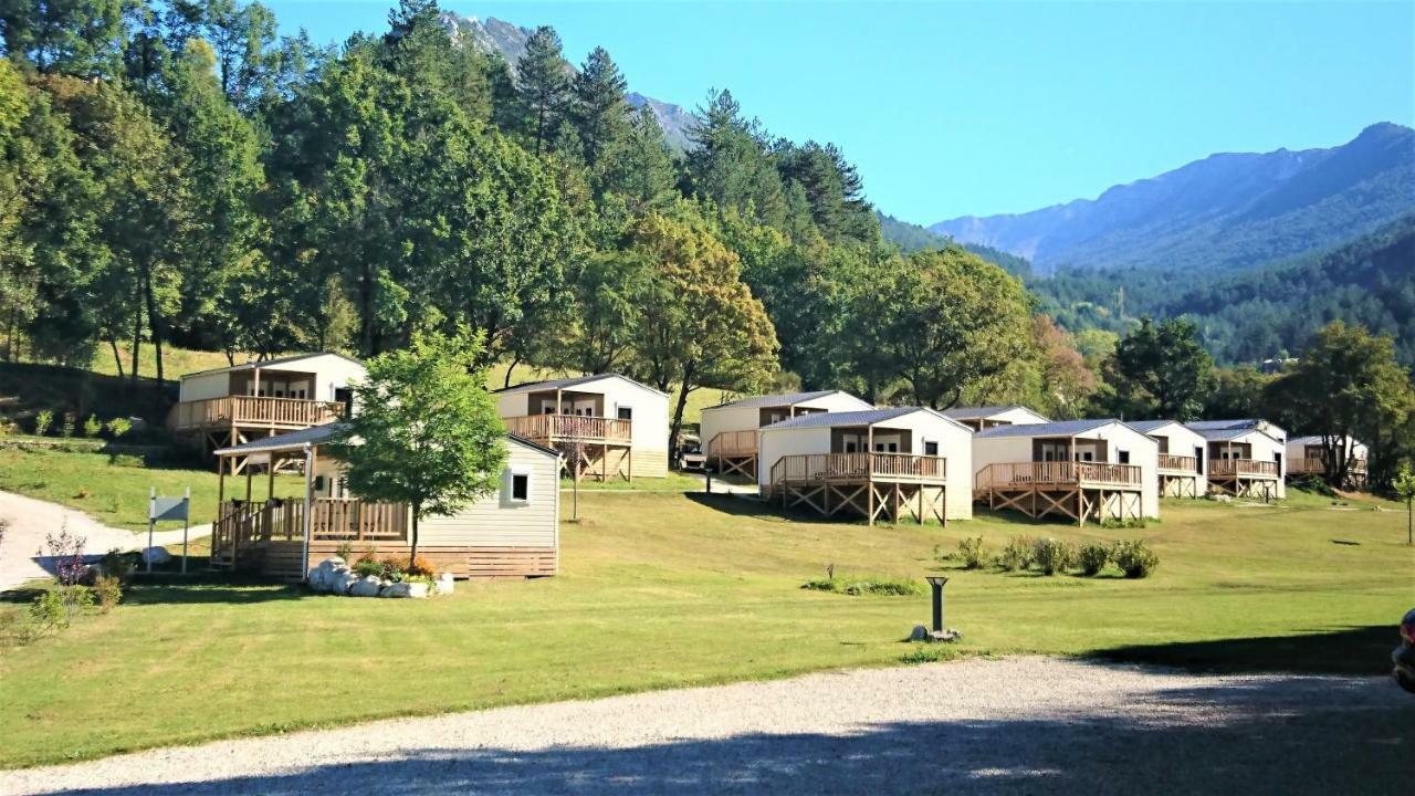 Camping Les Framboiseilles Hotel Castellane Exterior photo